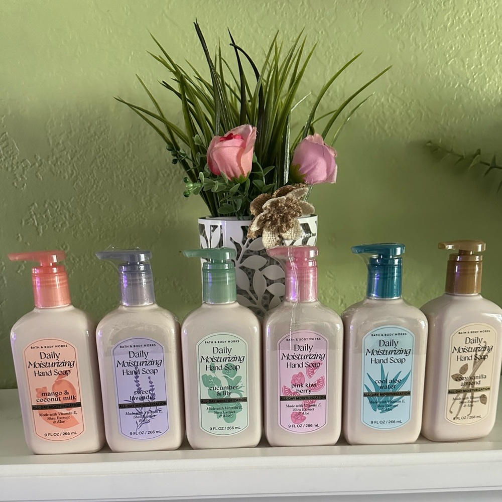 NEW BBW (6) PC DAILY MOISTURIZING HAND SOAP BUNDLE ASSORTMENT 🌺🌸🌺🌸
